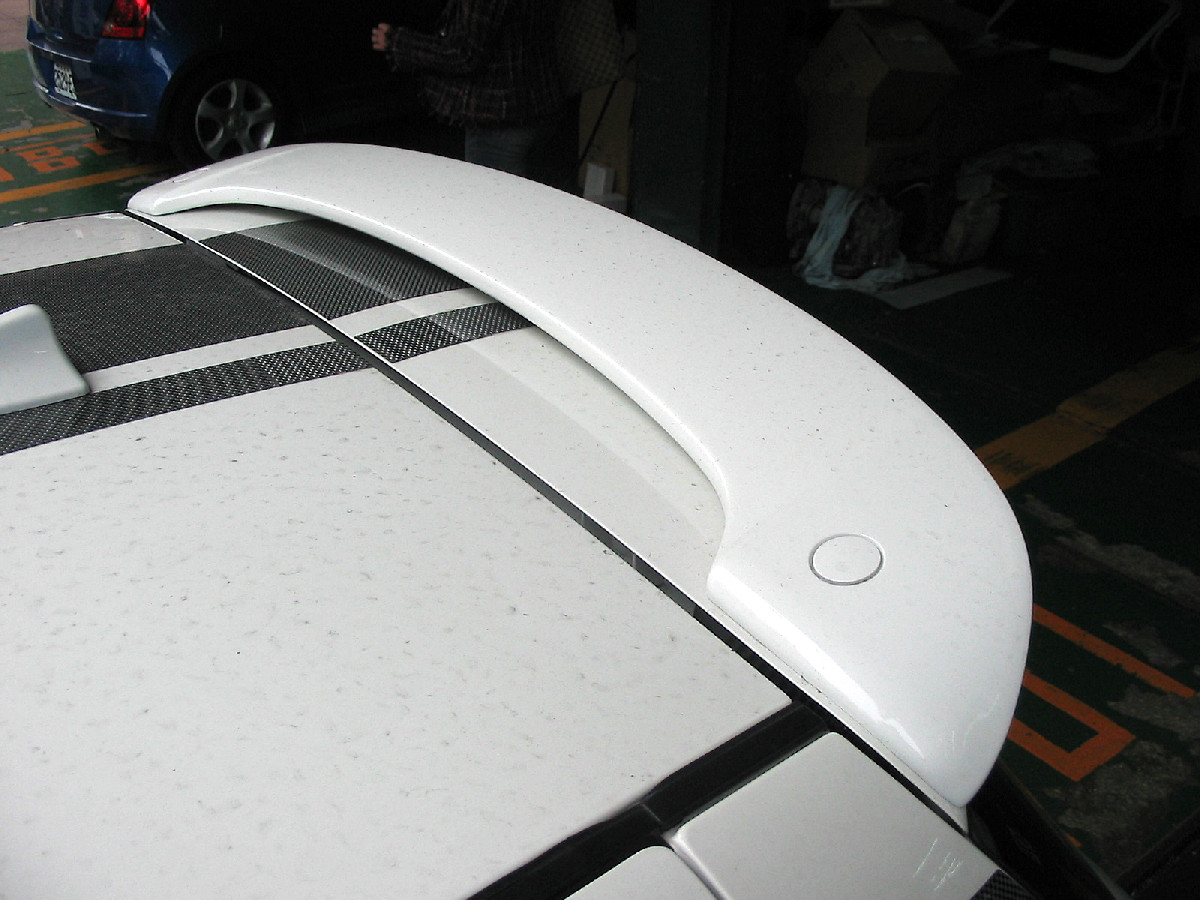 Fiberglass Spoilers	SPL-Tuning Suzuki Swift 05+ Roofspoiler