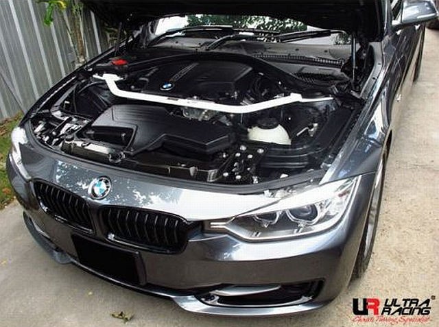 UltraRacing Domstrebe BMW 3er F30 320/328 ab 11