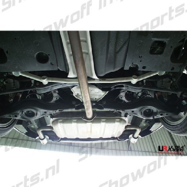 Mazda 3 13+ UltraRacing 4P Rear Lower Brace