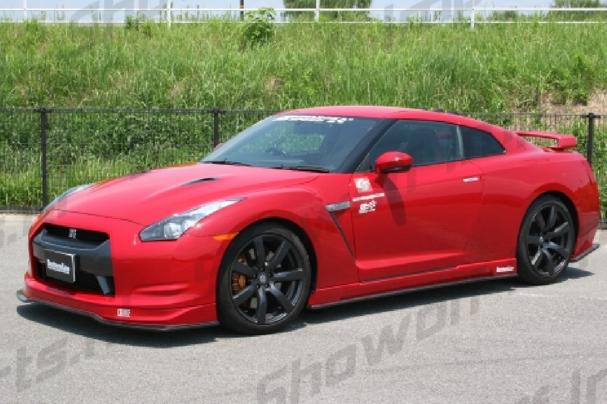 Nissan GTR R35 07-10 BottomLine Sideskirts (FRP Black)