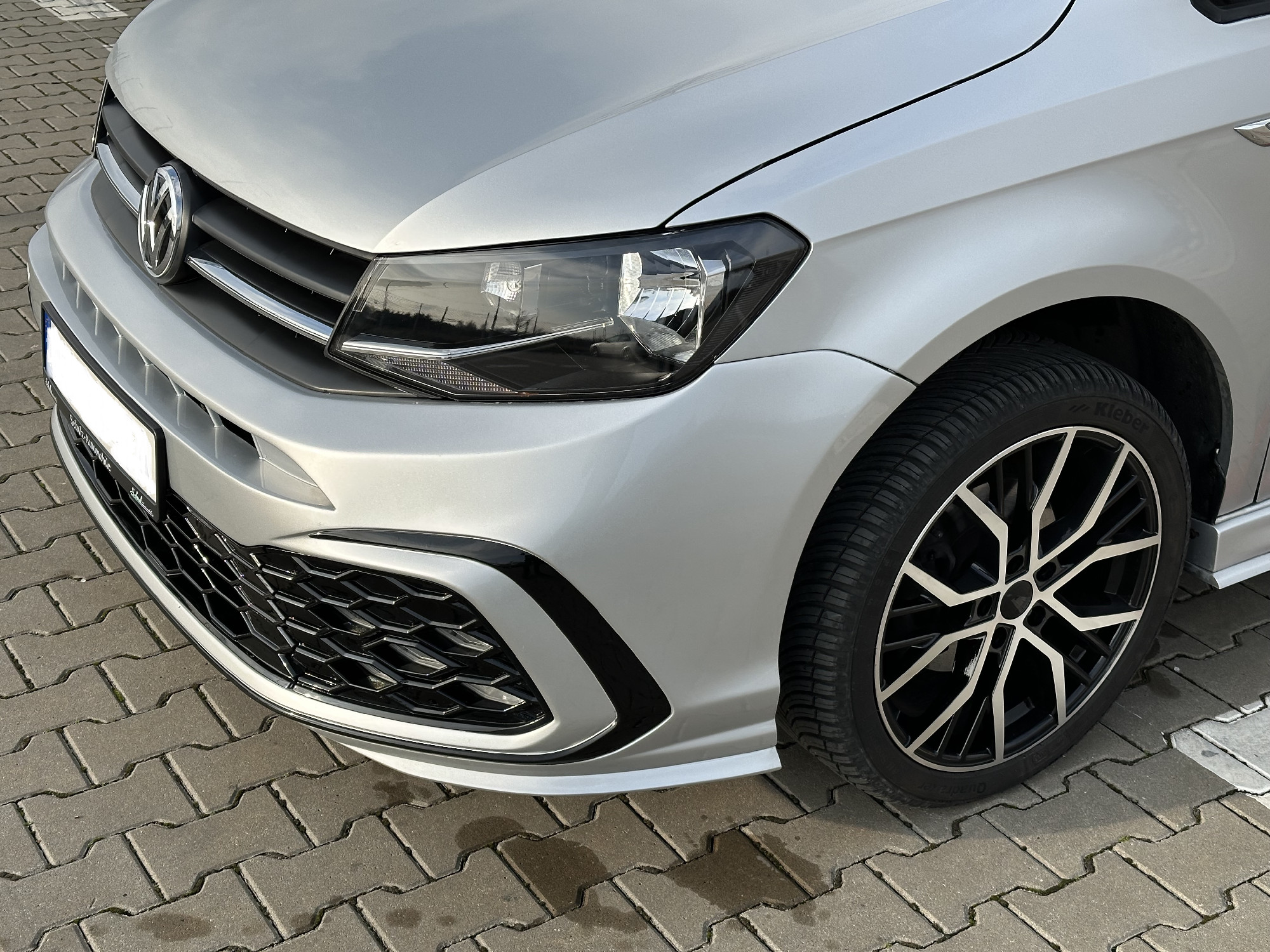 Frontstoßstange VW Caddy IV 15-20 GTX mit Halterung 