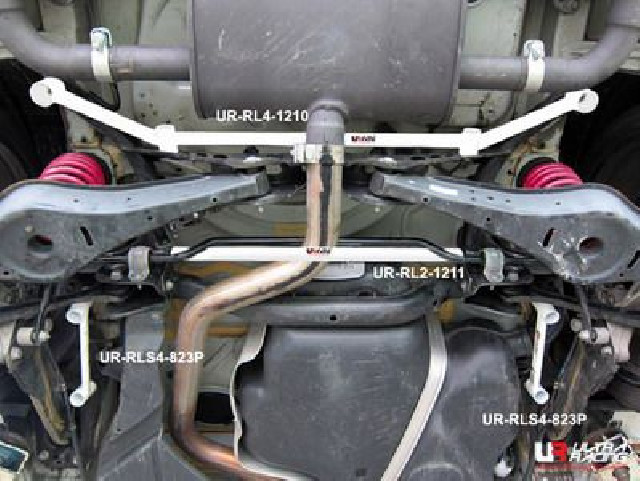 A3 8P UltraRacing Rear Lower Side Bars 823P A3 8P UltraRacing Rear Lower Side Bars 823P