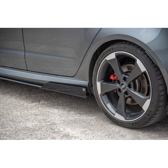 Seiten Schweller Racing Flaps für Audi RS3 8V Sportback Seiten Schweller Racing Flaps für Audi RS3 8V Sportback