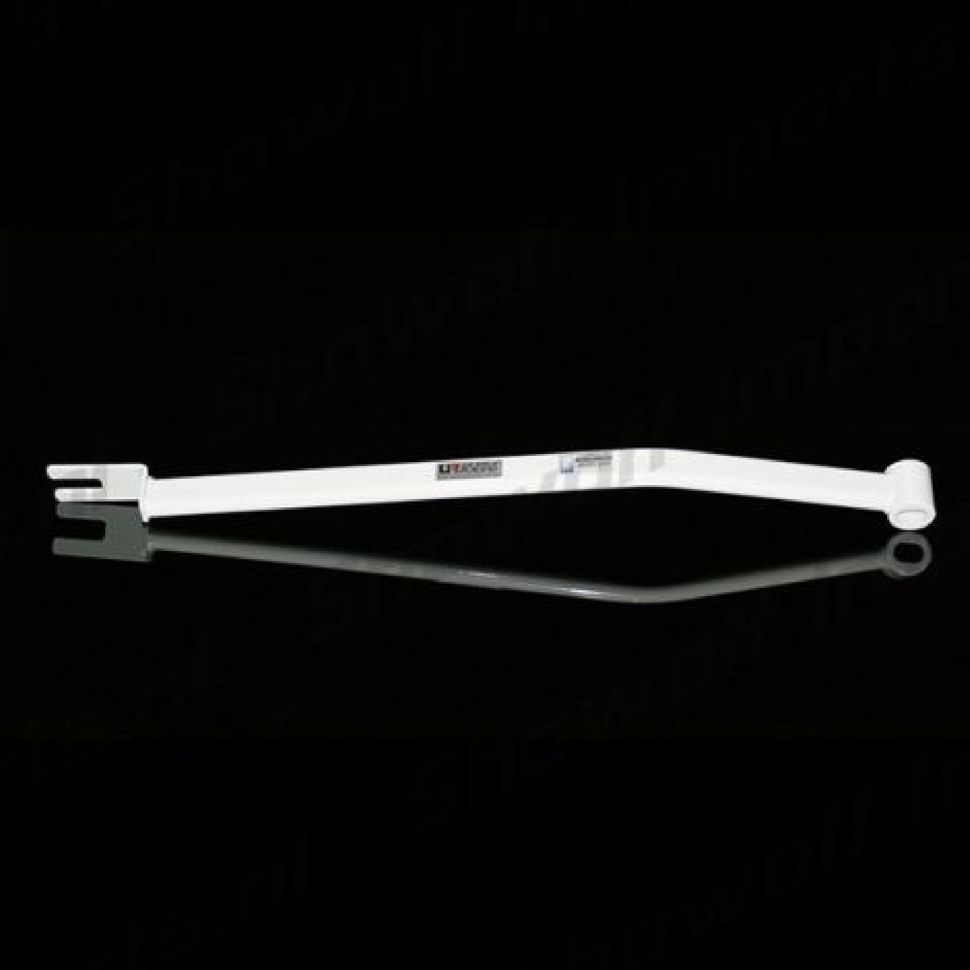 Ford Focus 11+ 2.0 2WD UltraRacing 2-Point Front Lower Bar 2106