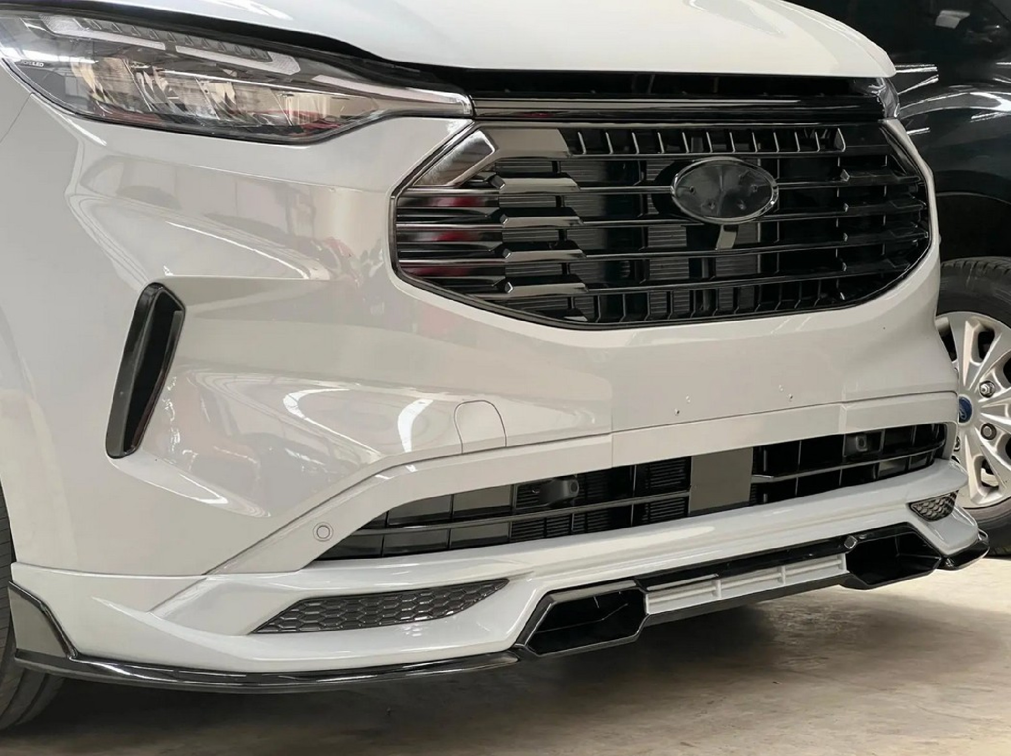 Ford Transit Custom Frontlippe XR2 ab 24+