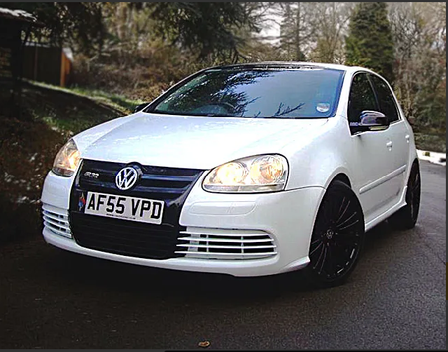 Frontstoßstange VW Golf V