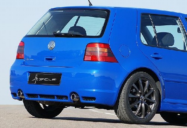 Hofele Heckschürze R32-Look mit Ausschnitte für Endrohre VW Golf 4