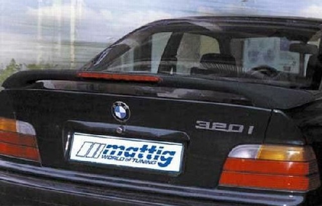 Mattig Heckspoiler BMW 3er E36 Limousine, mit Bremsleuchte Mattig Heckspoiler BMW 3er E36 Limousine, mit Bremsleuchte