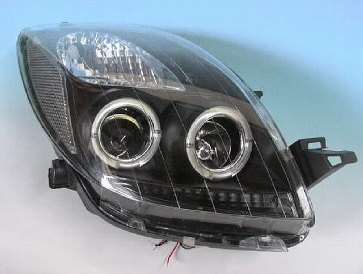 Angel Eyes Scheinwerfer Toyota Yaris XP9 06-11 Schwarz