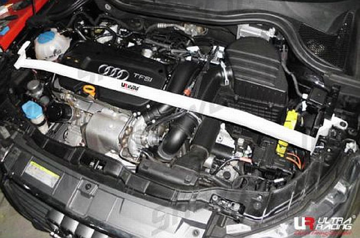 UltraRacing 2-Point Domstrebe Audi A1 ab 10