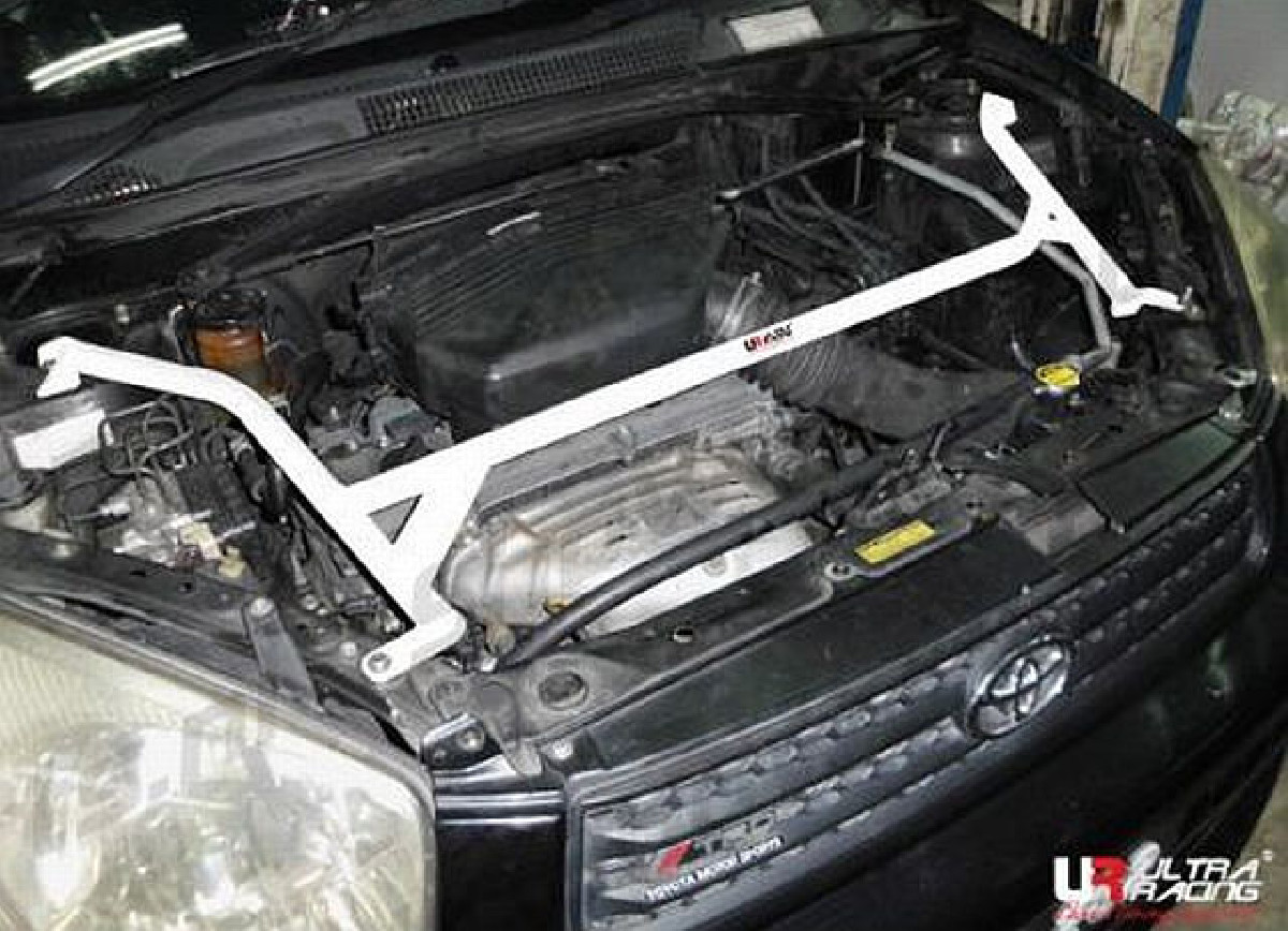 UltraRacing 4P Domstrebe Toyota RAV4 2.0 00-05