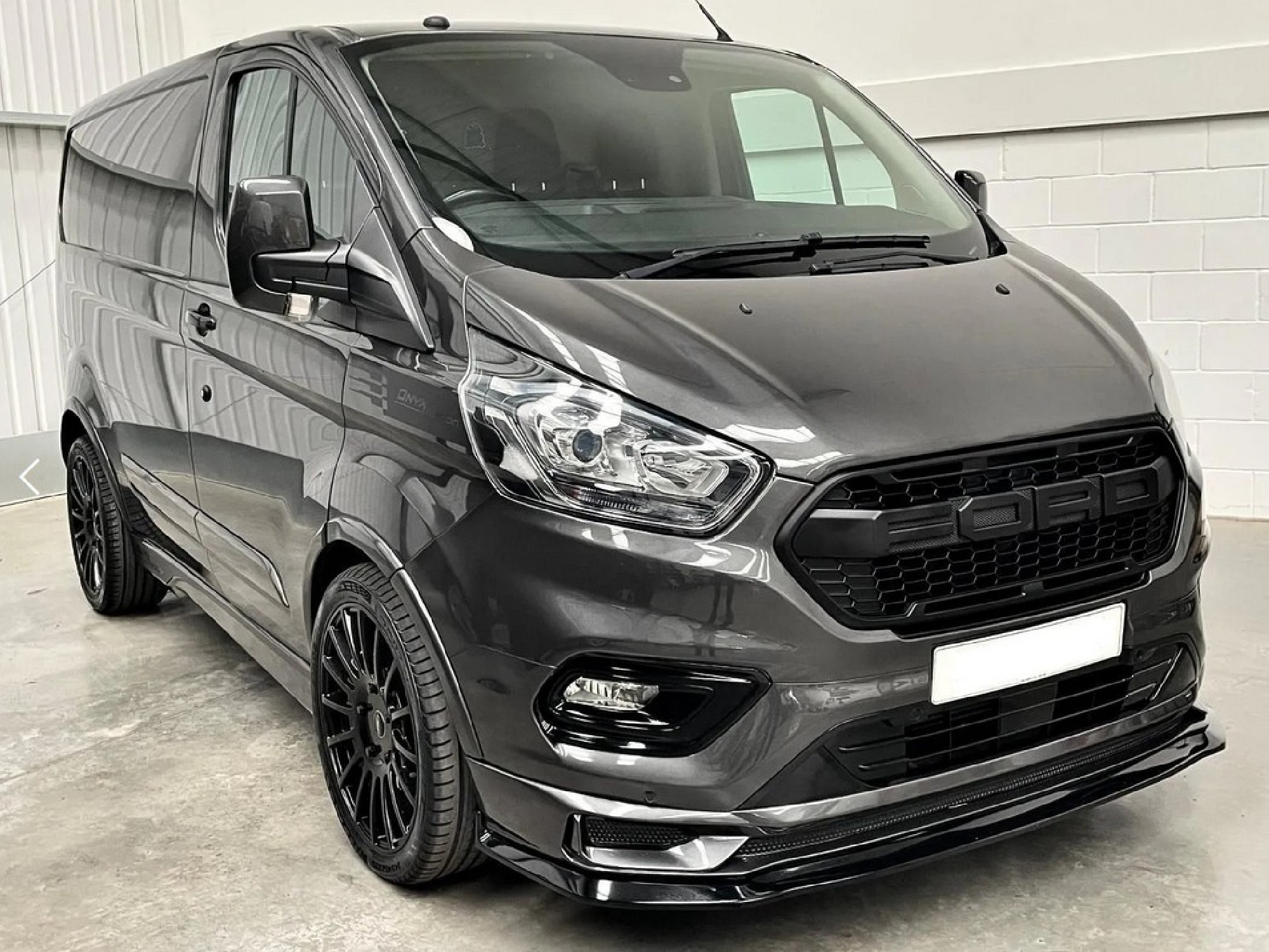 Frontlippe Ford Transit Custom 18-23 V4