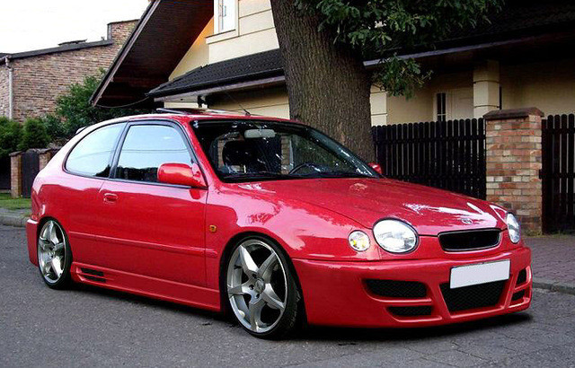 TOYOTA COROLLA E11 Seitenschweller Satz