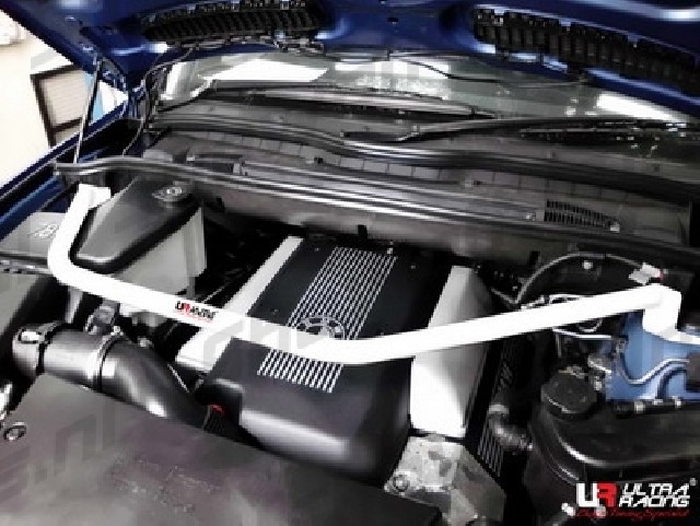BMW E53 X5 4.4 99-06 UltraRacing Front Upper Strutbar