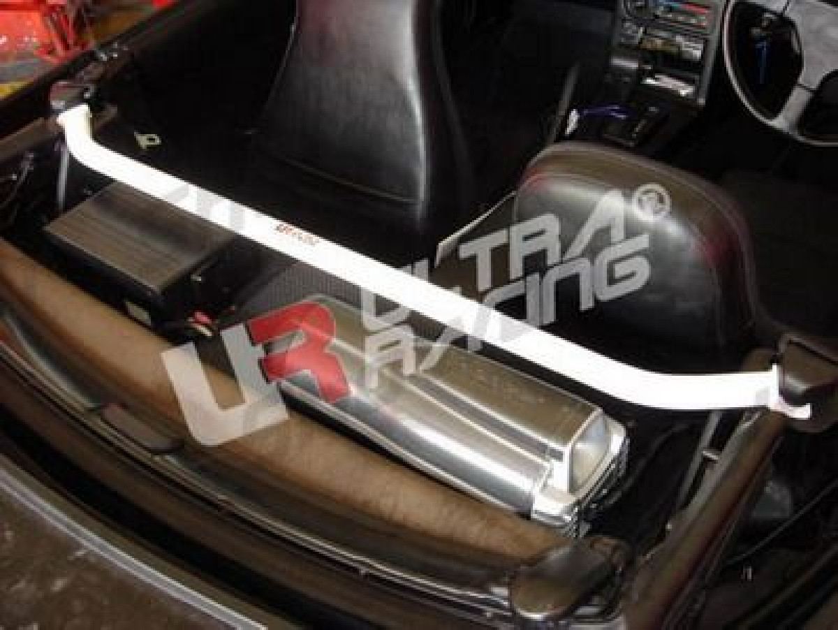 Mazda MX5 NA 90-98 UltraRacing 2-Point C-Pillar Rear Bar
