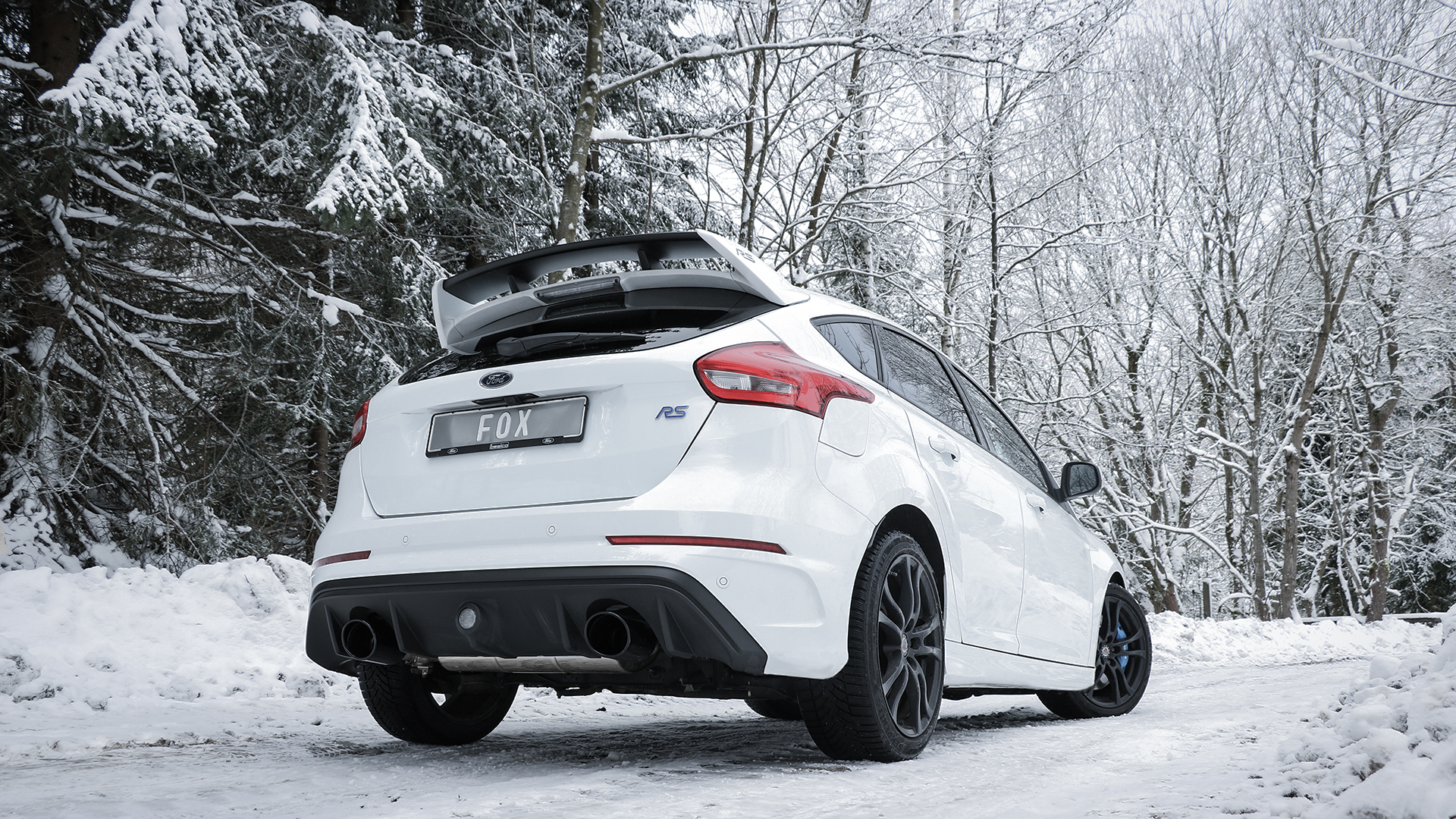Ford Focus III RS Endschalldämpfer quer Ausgang rechts/links mit Abgasklappe - 129x106 Typ 32 rechts/links schwarz emailliert
