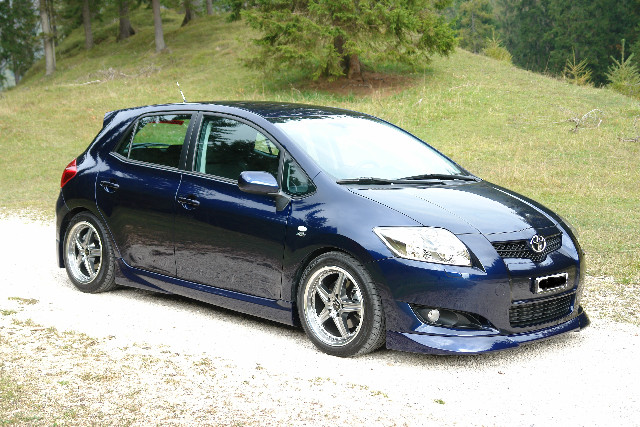 GT Sports Frontschürzenansatz Toyota Auris E15 Vor-Facelift