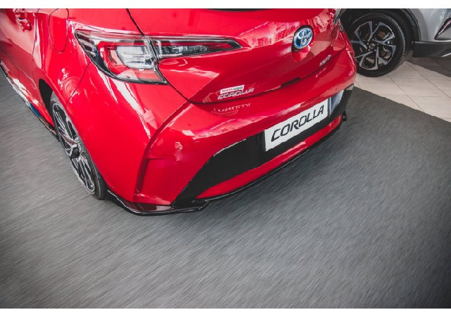 Mittlerer Cup Diffusor Heck Ansatz für Toyota Corolla XII Hatchback