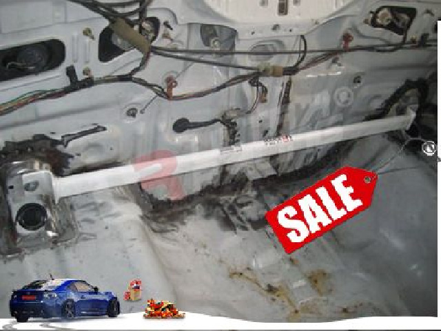 Honda Integra 94-01 DC2 UltraRacing Rear Trunk Bar