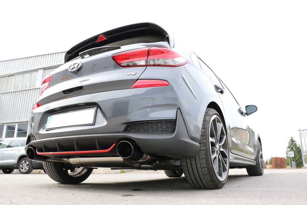 Hyundai i30N Performance - SCHWARZ Endschalldämpfer quer Ausgang rechts/links mit Abgasklappe - 129x106 Typ 32 rechts/links schwarz emailliert