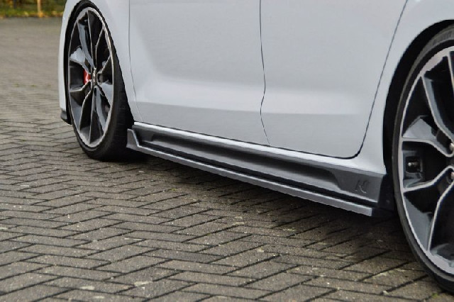 Noak Seitenschweller Set passend für Hyundai I30 Noak Seitenschweller Set passend für Hyundai I30