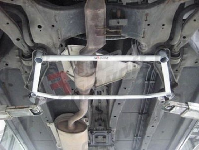 Nissan Murano 2WD 06+ UltraRacing 4-Point Front H-Brace