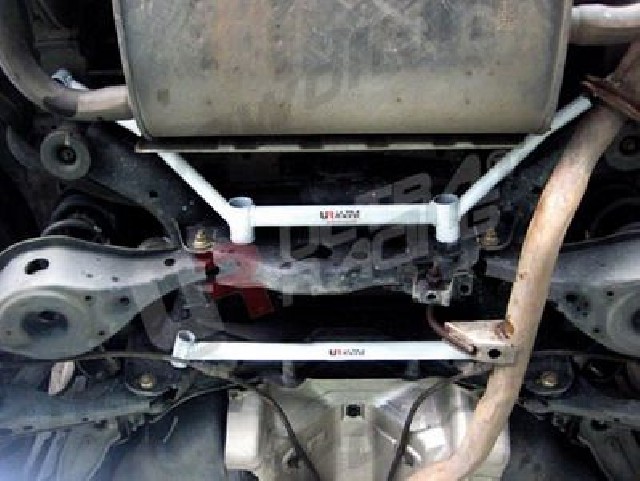 Nissan Murano 2WD 06+ UltraRacing 2-Point Rear Lower Tiebar