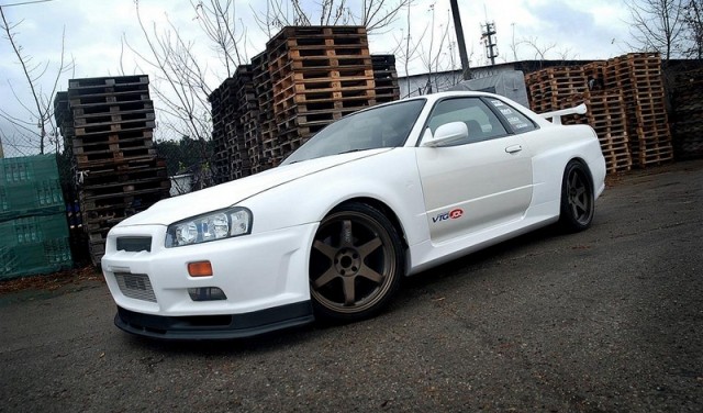 FRONTKOTFLÜGEL GTR LOOK NISSAN SKYLINE R34 GTR