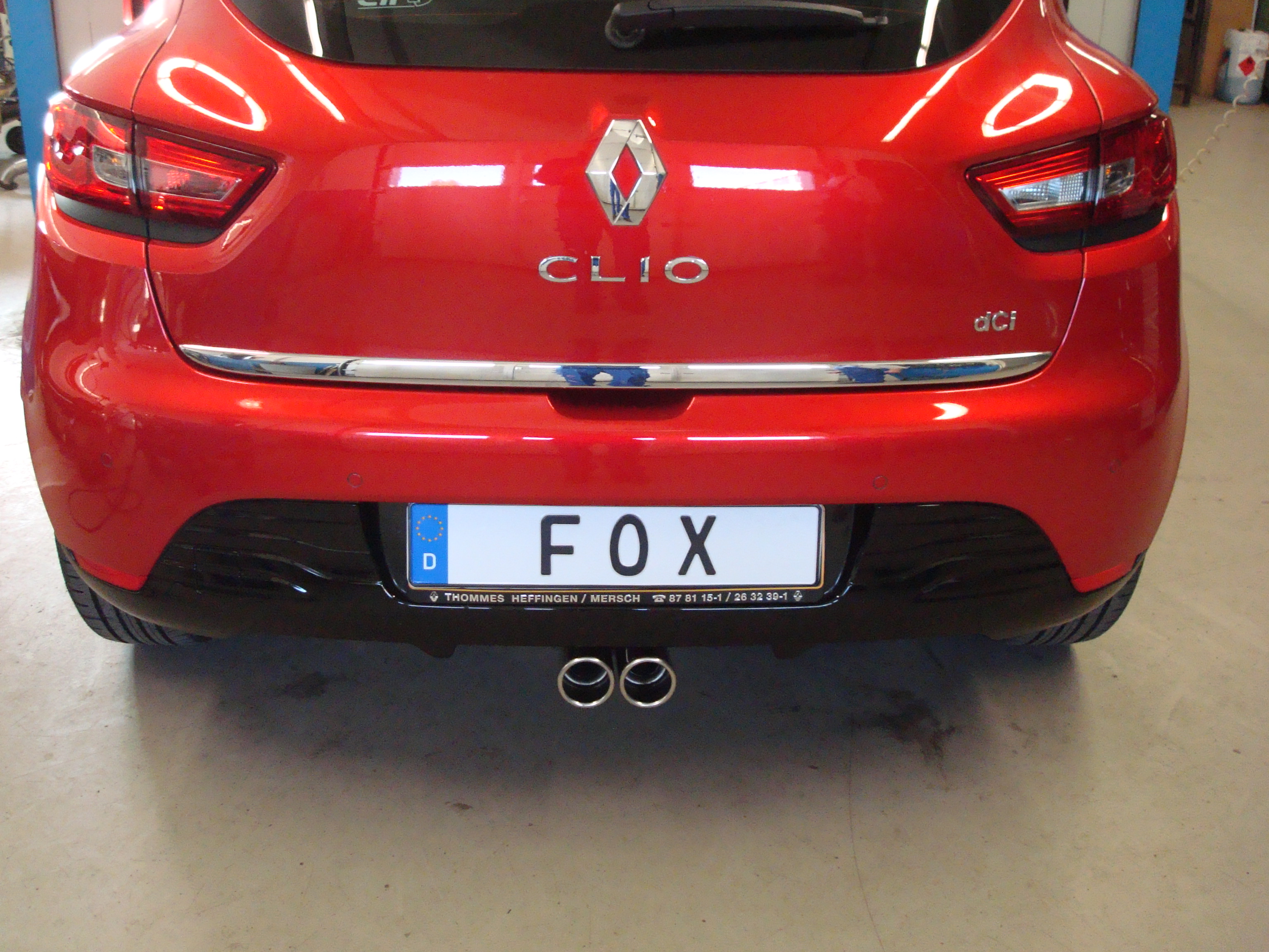 Renault Clio IV Endschalldämpfer Ausgang mittig - 2x76 Typ 16