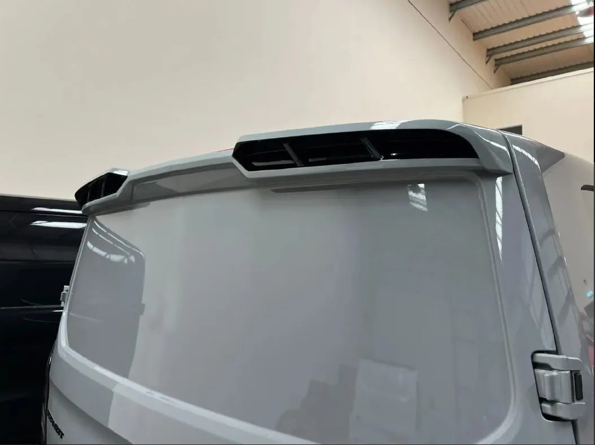 Dachspoiler VW T7 Transporter Heckklappe