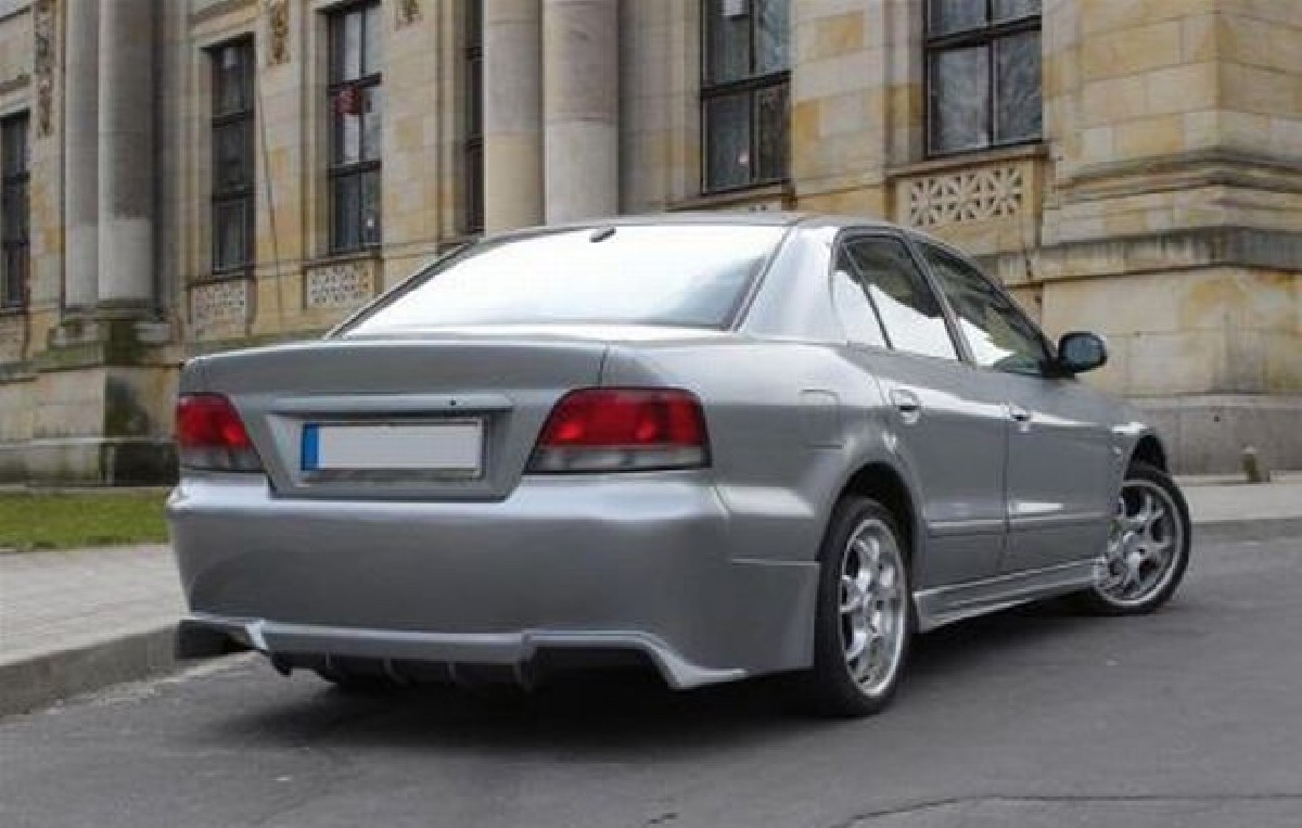 Heckstoßstange Mitsubishi Galant EAO 97-04 Limousine YAKUZA