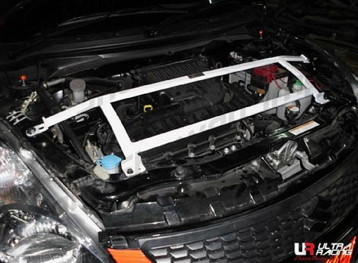 UltraRacing 4P Domstrebe Suzuki Swift 1.2 / 1.4 ab Bj. 2010