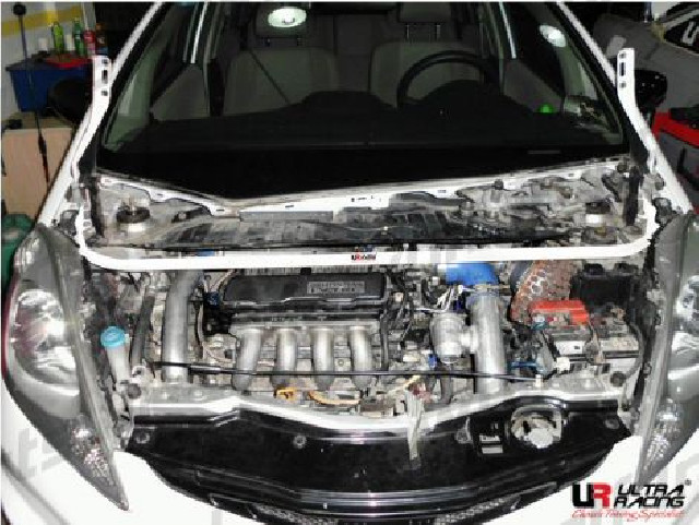Honda Jazz/Fit 08+ UltraRacing 2-Point Front Upper Strutbar